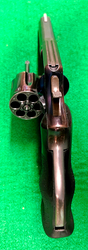 revolver  Smith & Wesson - model 10